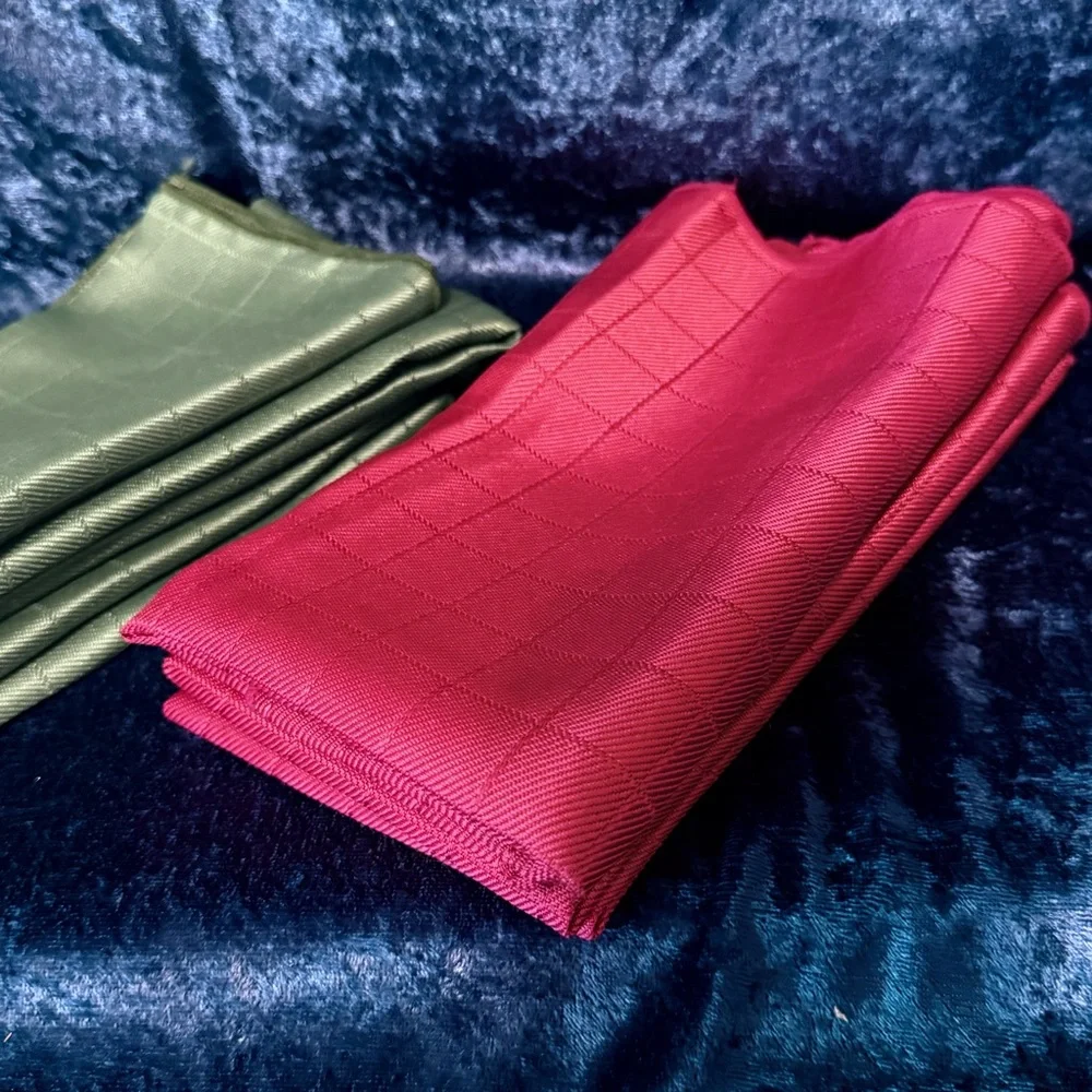 (8) Holiday Napkins - 4 Red/4 Green  - Muted Tones 16